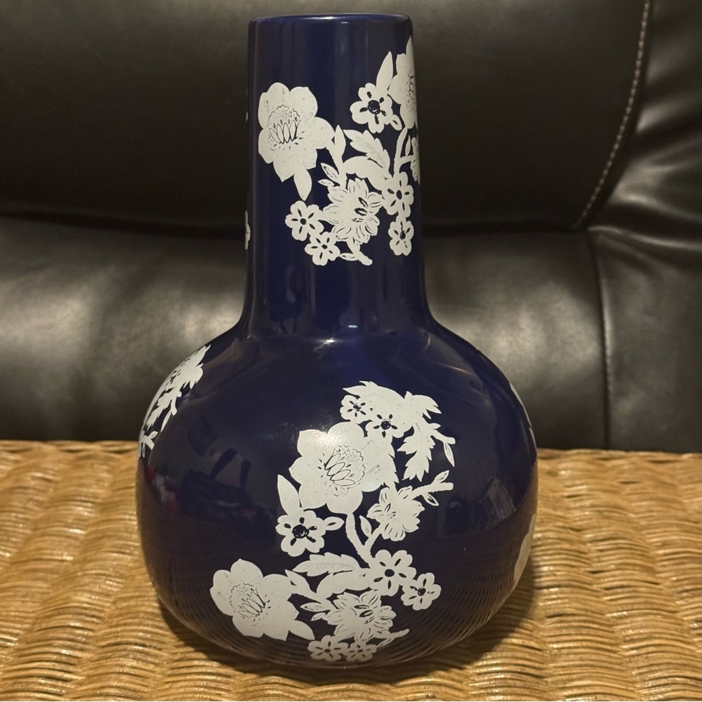 Avon Blue and White Floral Accent Vase
